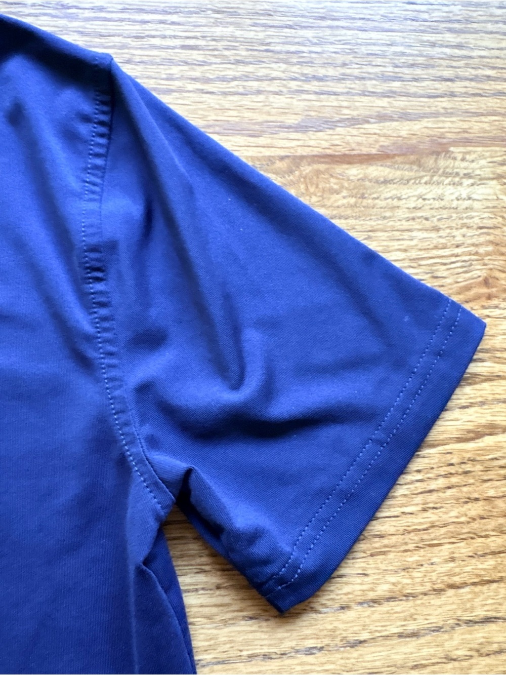Southern Tide Boys XL (16) Short Sleeve Navy Blue Polo - great condition! - Picture 12 of 16